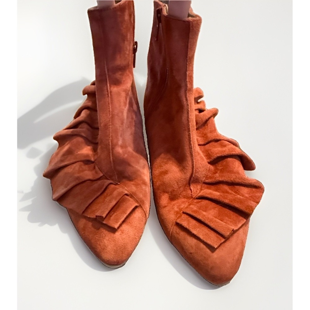 Anthropology Ruffled Suede Leather Boots Size 8